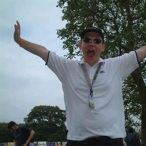 +tje+: QueerGeek