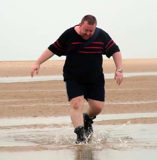 Me splishy at Stiffkey camping (clicky)