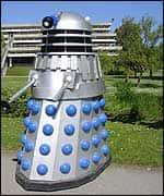 Its bin invaded! (clicky)